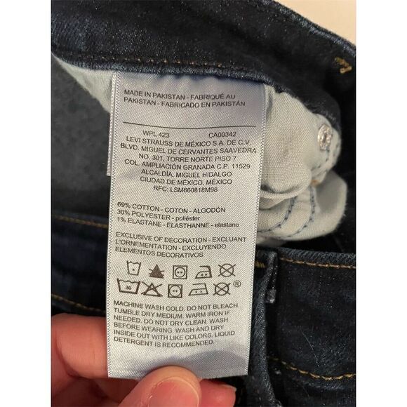 Levi Strauss Women's Size 16 Blue Bootcut Mid Rise Stretch Jeans - Picture 8 of 9